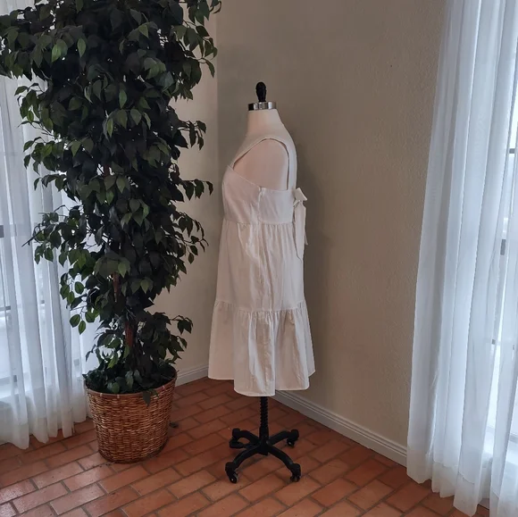 Gal Meets Glam Desiree NWT - Picture 5 of 11